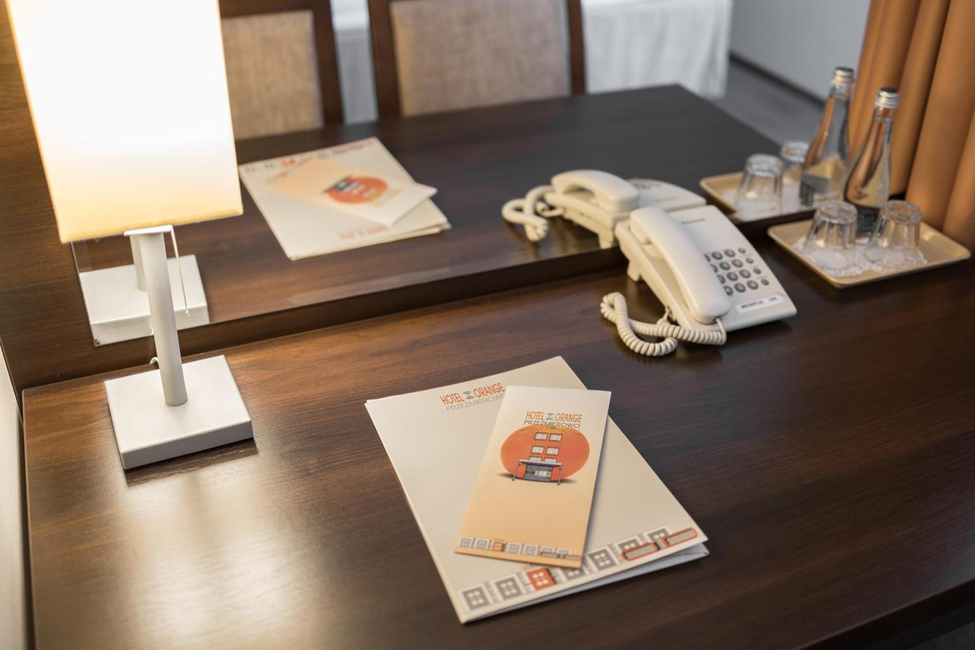 Hotel Orange Przeźmierowo Esterno foto